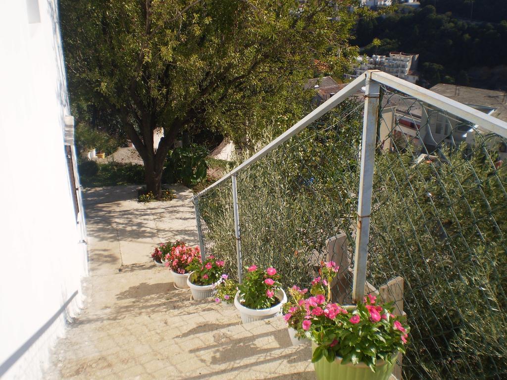 Apartment Vuk I Novak Ulcinj Exterior photo