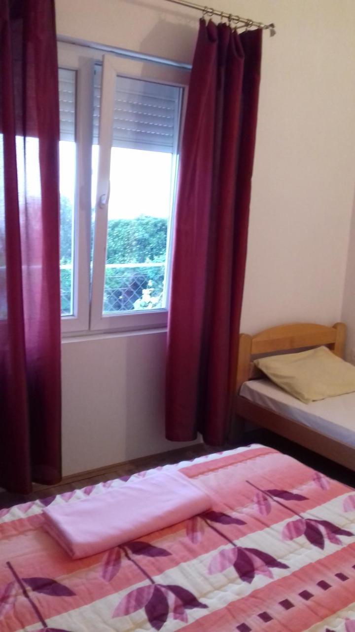 Apartment Vuk I Novak Ulcinj Exterior photo